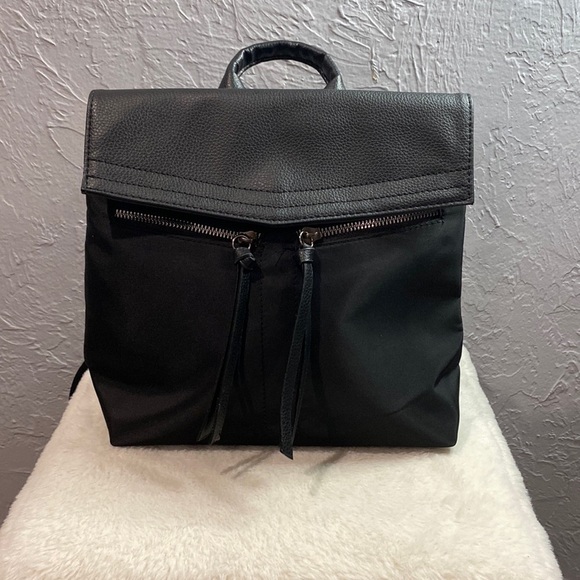 NWT| BOTKIER BACKPACK IN BLACK - Picture 1 of 11